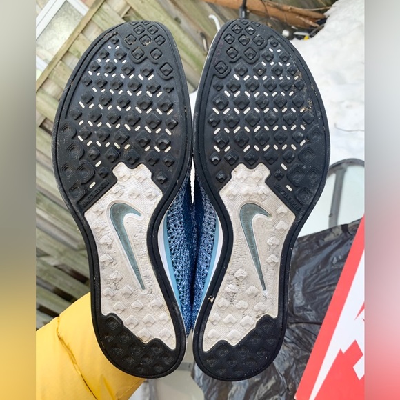 Nike Flyknit Racer Blueberry
Size 13 - Picture 7 of 7